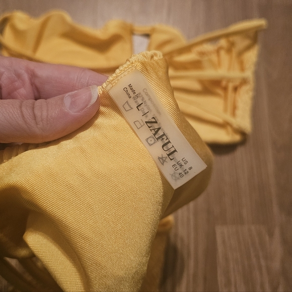 Zaful Vibrant Yellow Bikini Set - Picture 6 of 6